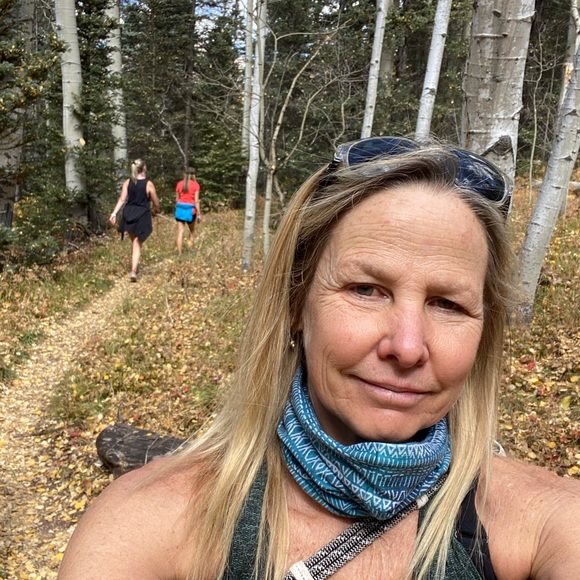 Meet your Posher, Robin - Picture 4 of 5